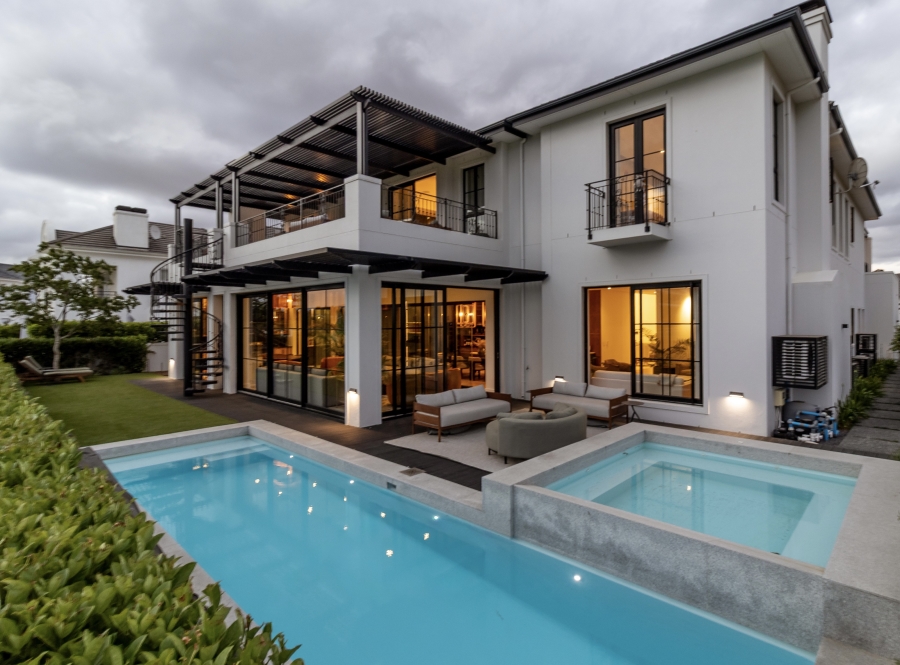 5 Bedroom Property for Sale in Val De Vie Estate Western Cape